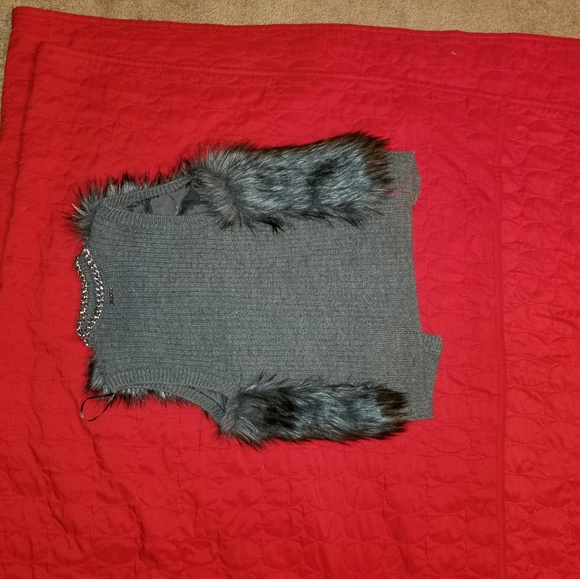 Vest - Picture 2 of 2